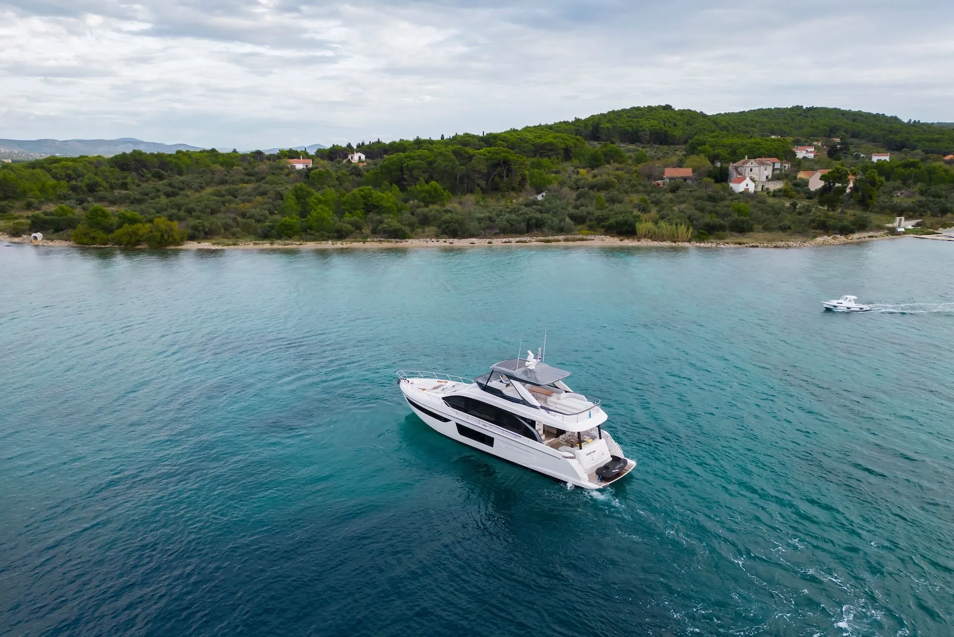 Motor Yacht DONNA for Charter with SuperYachtsMonaco