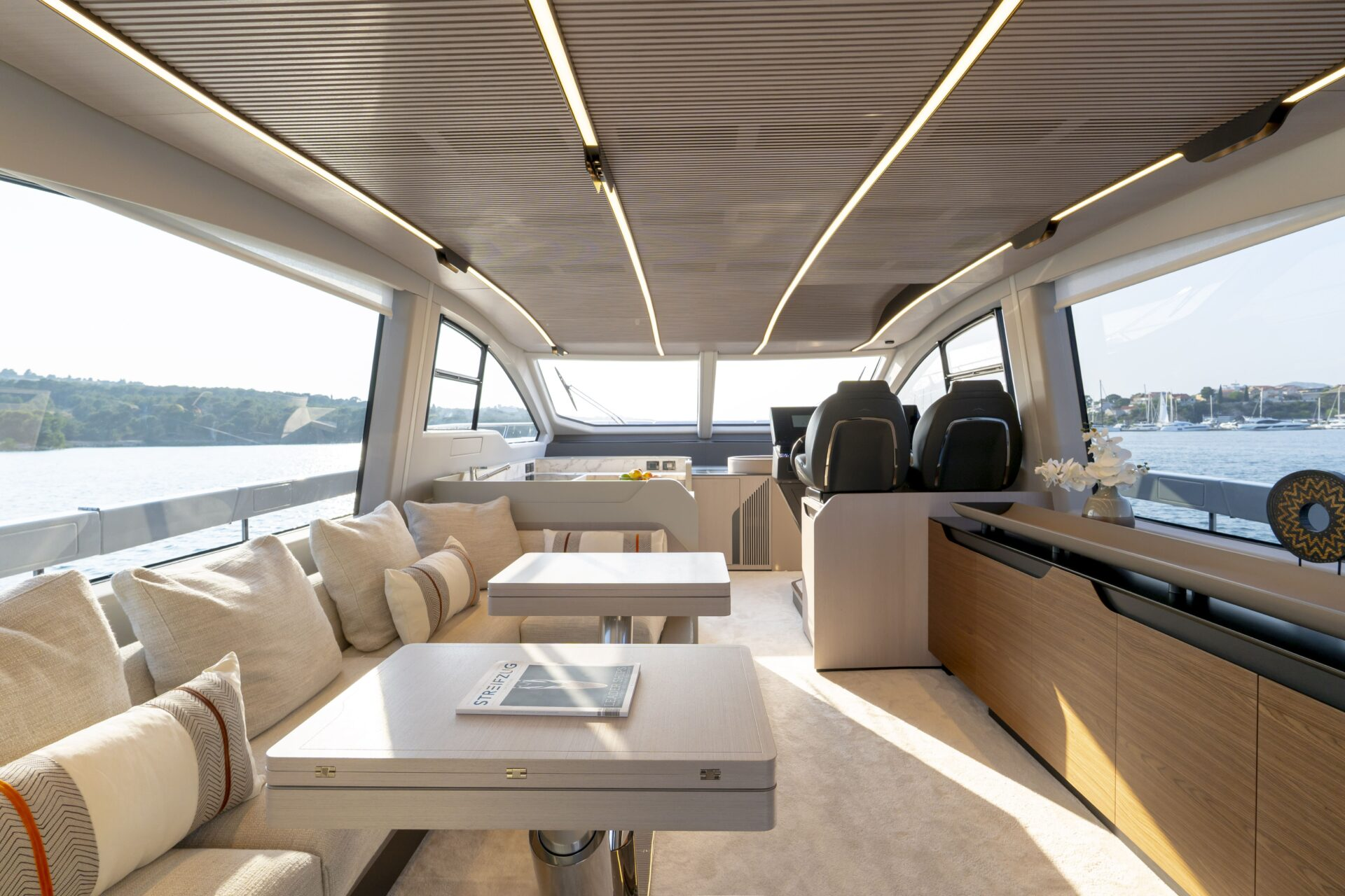 Motor Yacht FELICITA for Charter with SuperYachtsMonaco