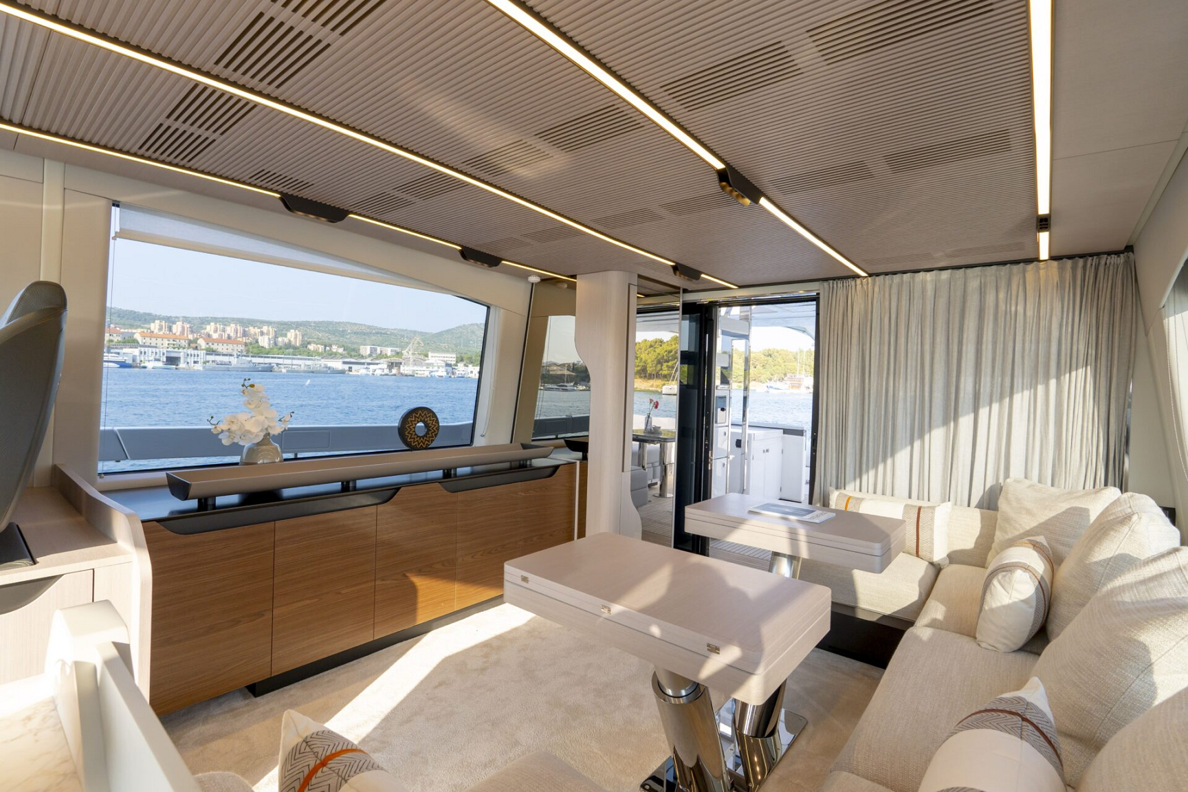 Motor Yacht FELICITA for Charter with SuperYachtsMonaco