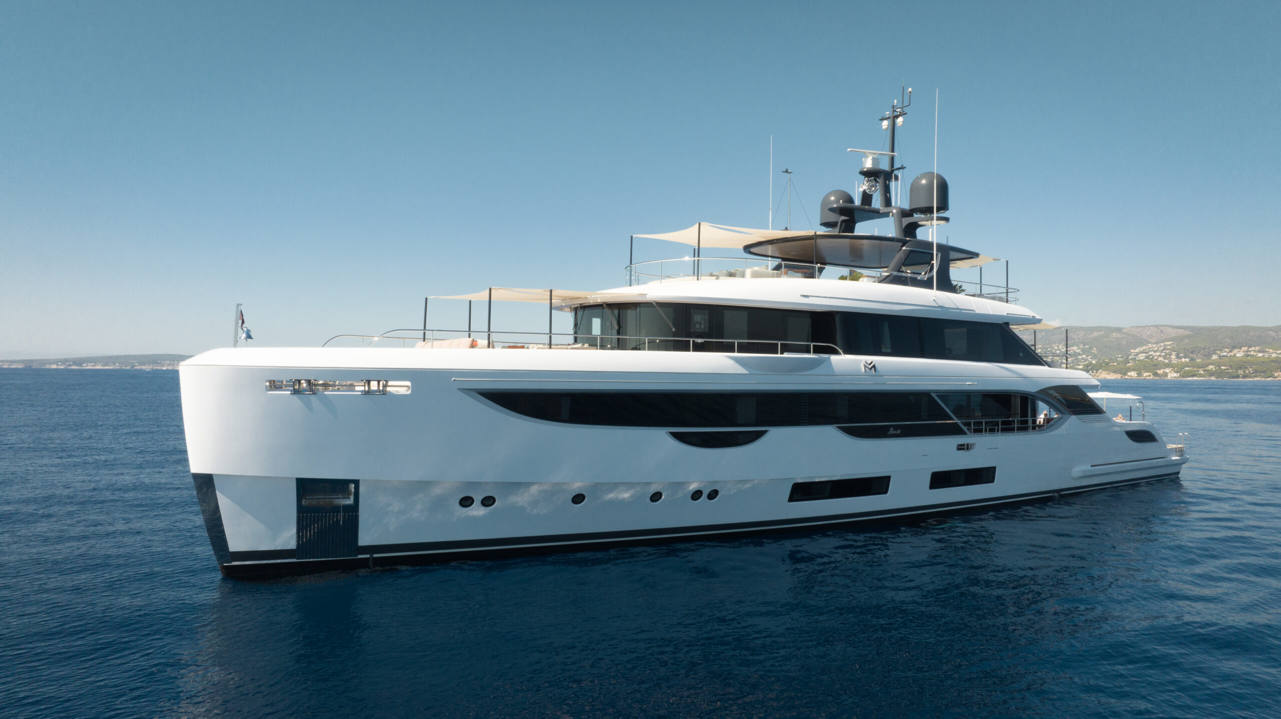 benetti oasis charter yacht maverick