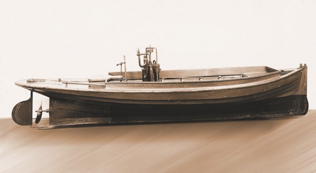 REMS, the first motorboat in history