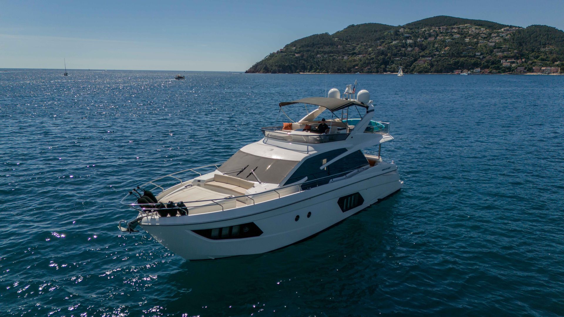 Absolute 60 fly yacht for charter