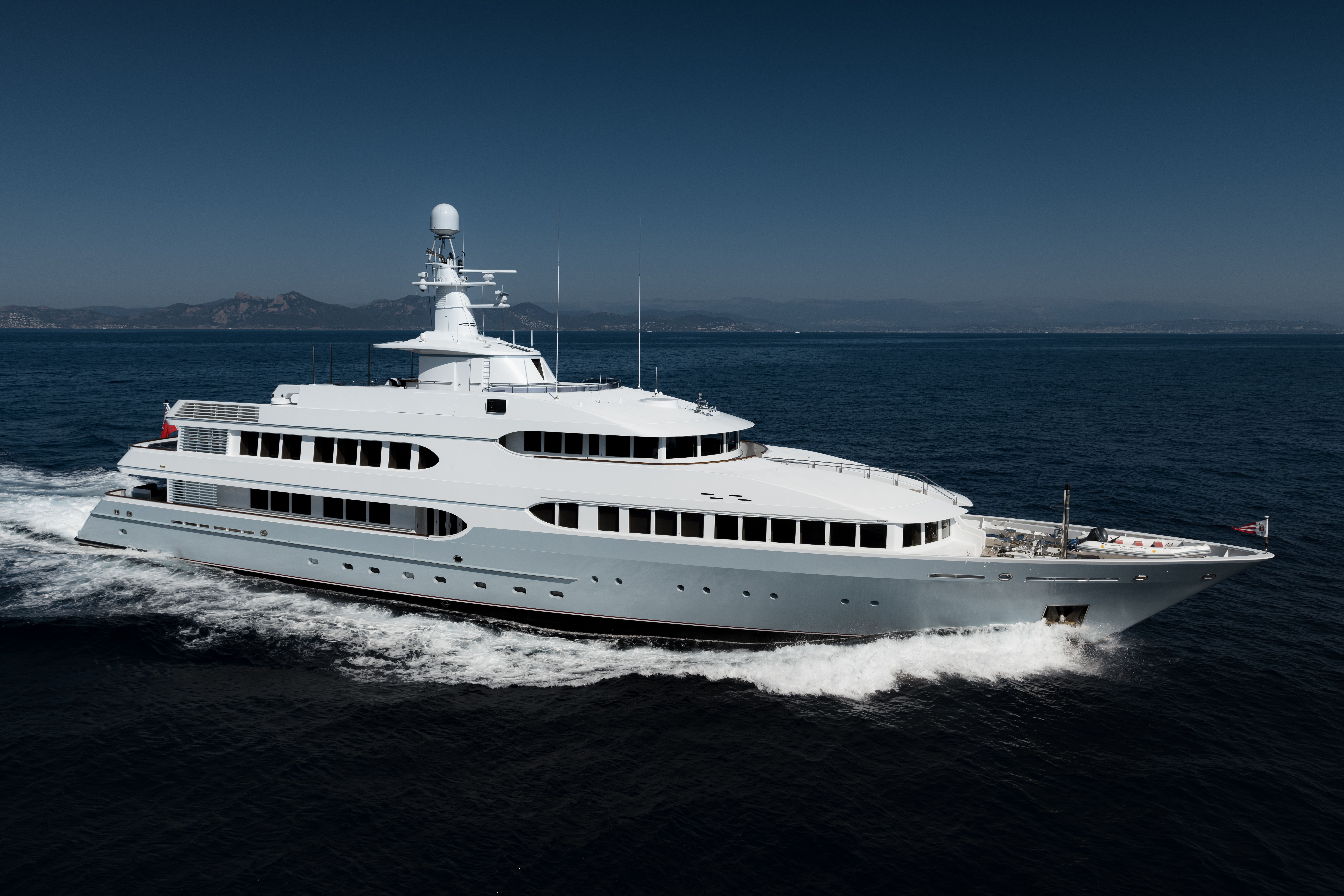 OLYMPUS Yacht for Charter
