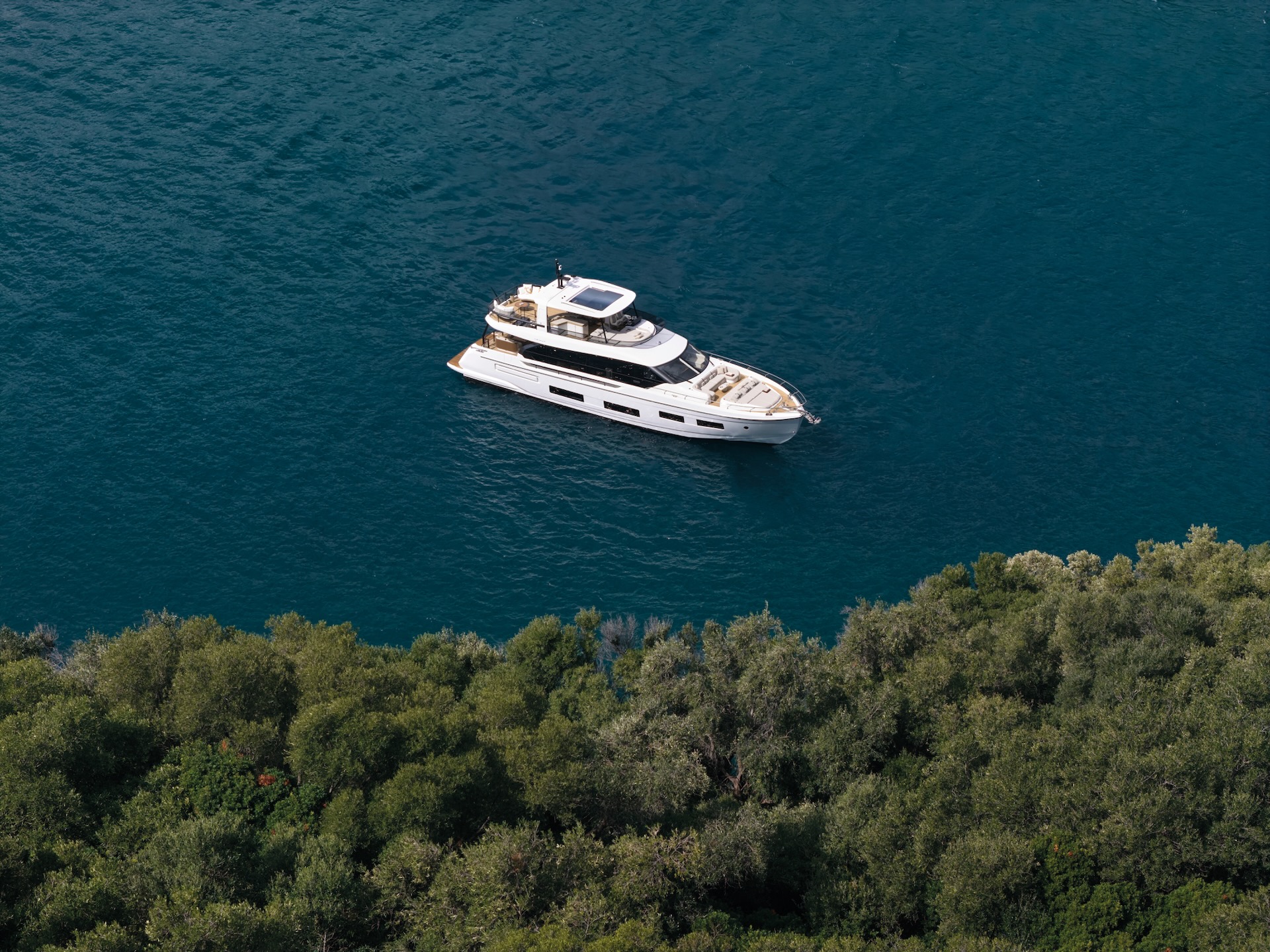 Motor Yacht BALANCE for Charter with SuperYachtsMonaco