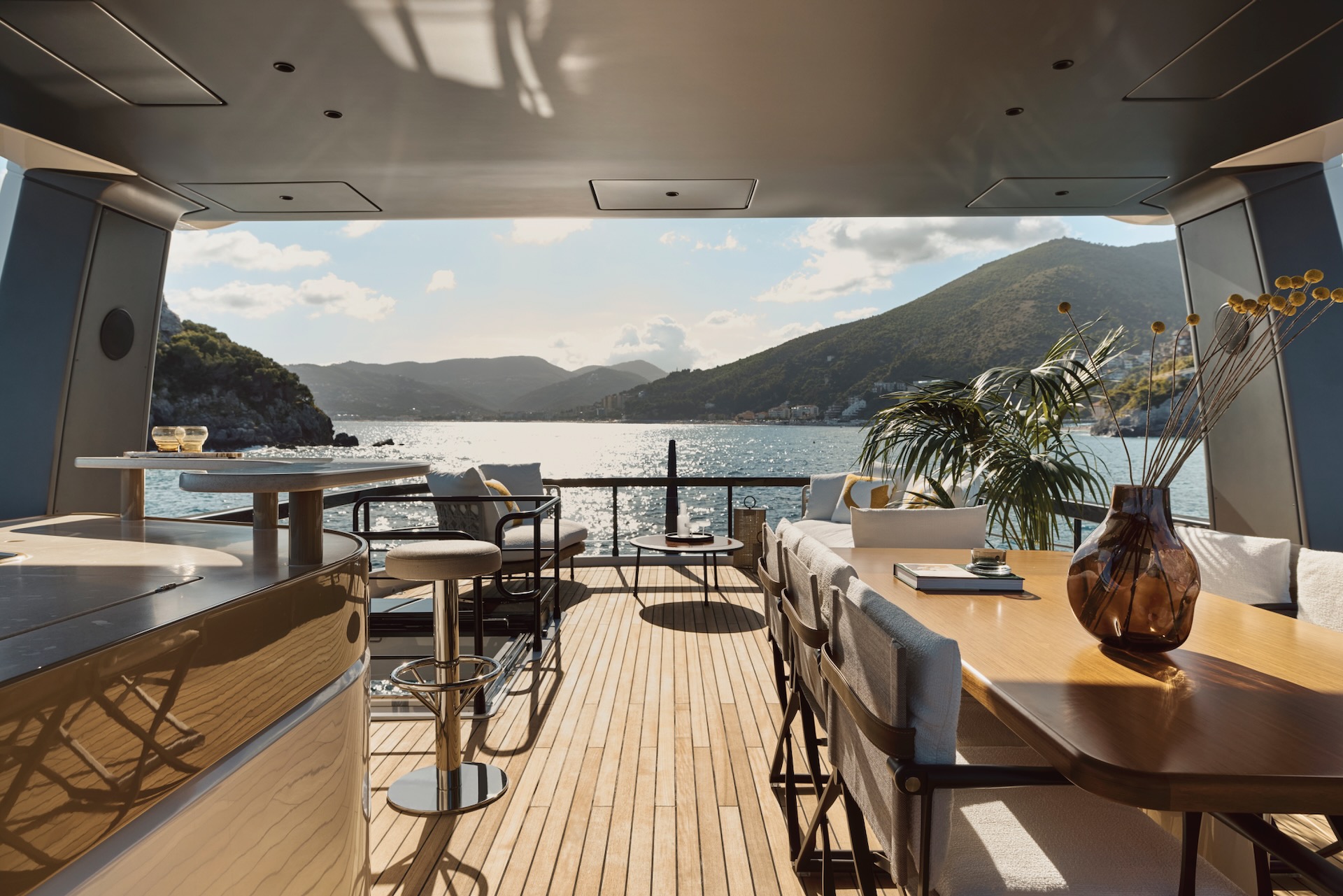 Motor Yacht BALANCE for Charter with SuperYachtsMonaco
