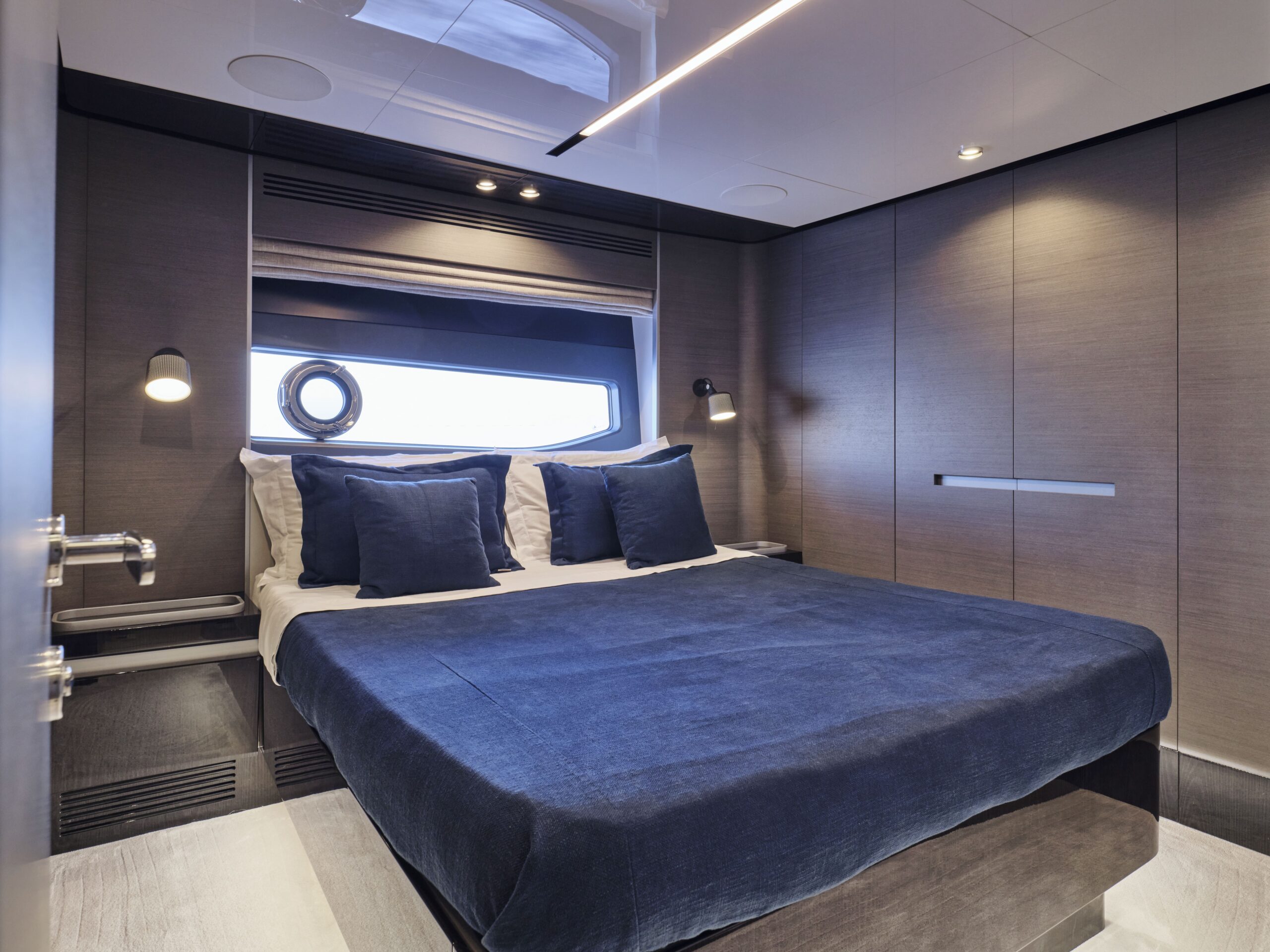 d five azimut s10 yacht for sale