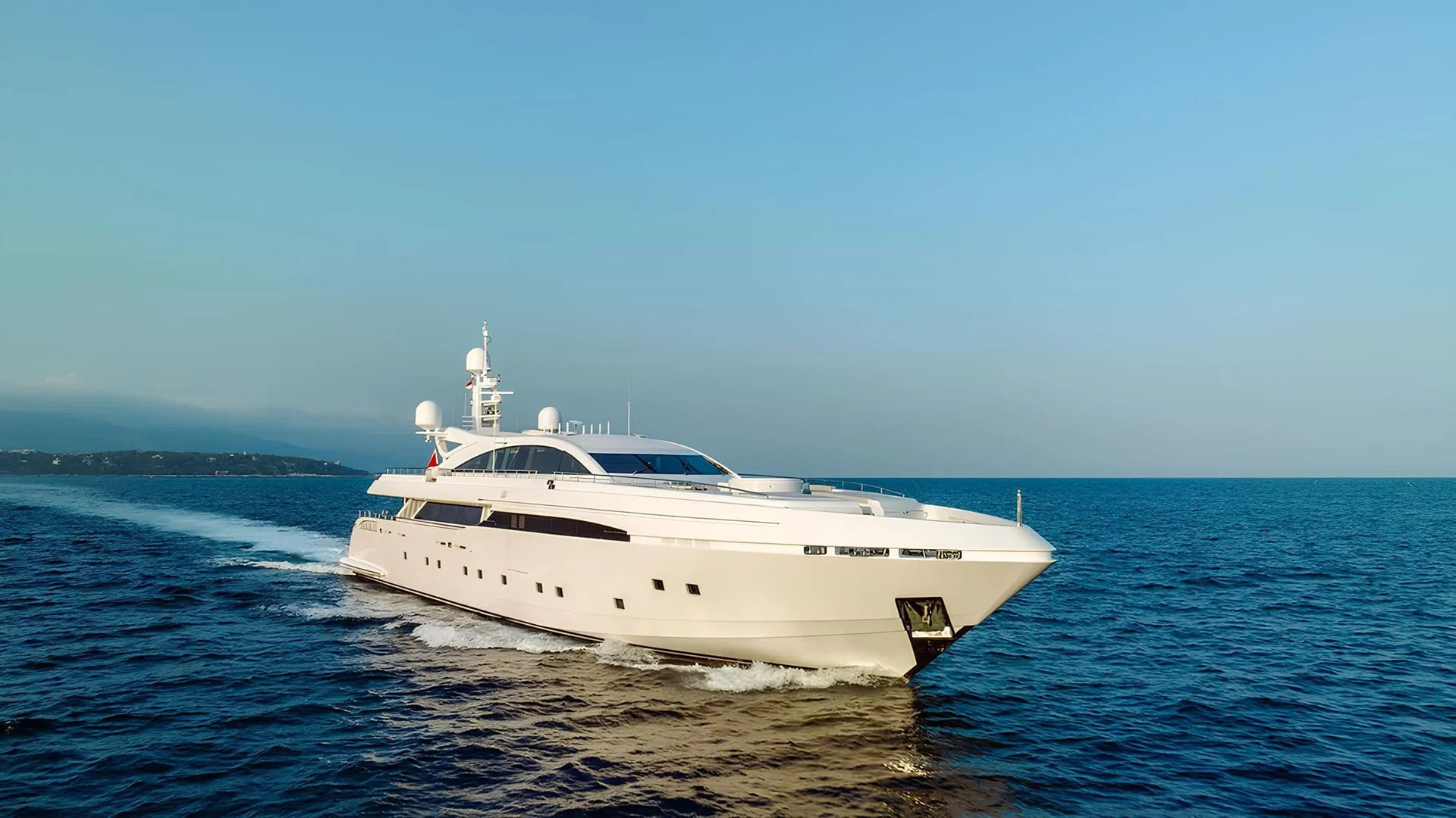 charter yacht bon vivant