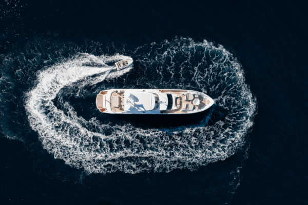 Superyacht KING POWER, turnkey sunseeker 116