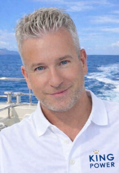 Superyacht KING POWER, turnkey sunseeker 116