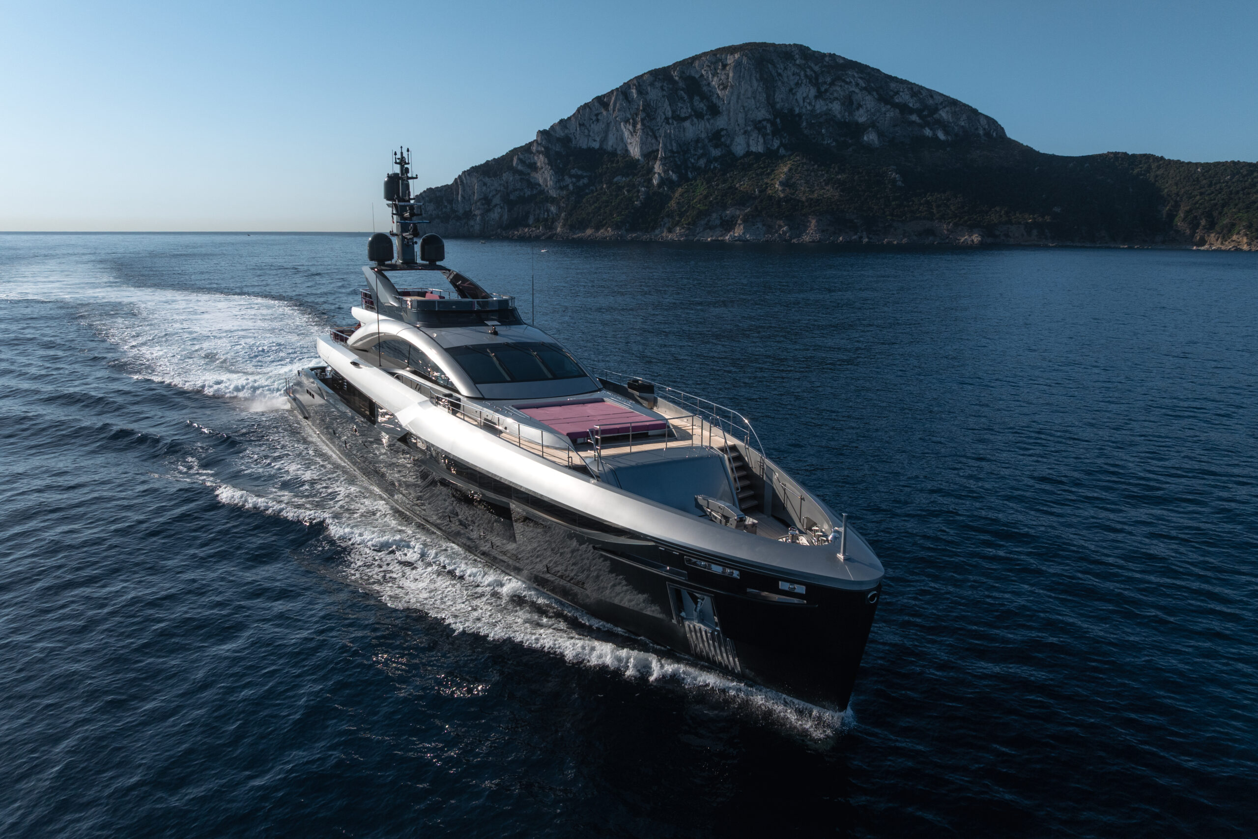 yacht for sale flying dagger iii